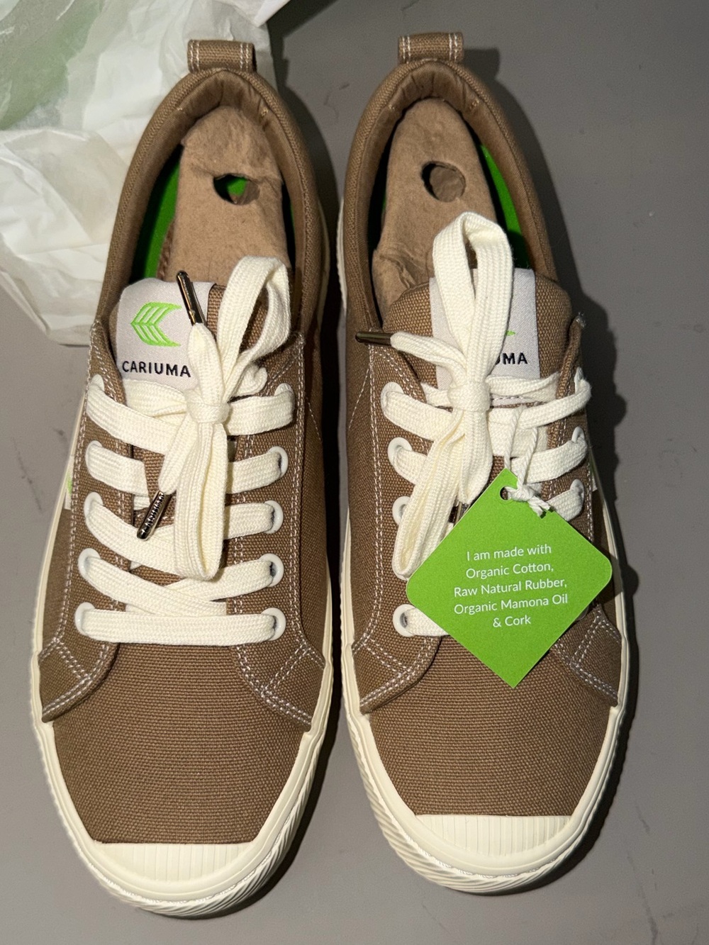 Cariuma OCA Low Burnt Sand Canvas Sneakers - Sand/Tan ladies 8.5